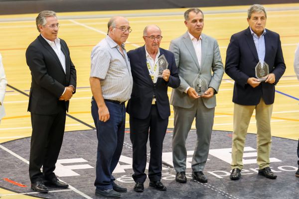 Fernando Gomes, Pedro Dias e Manuel Machado homenageados na Copa Ibérica de Futsal Feminino